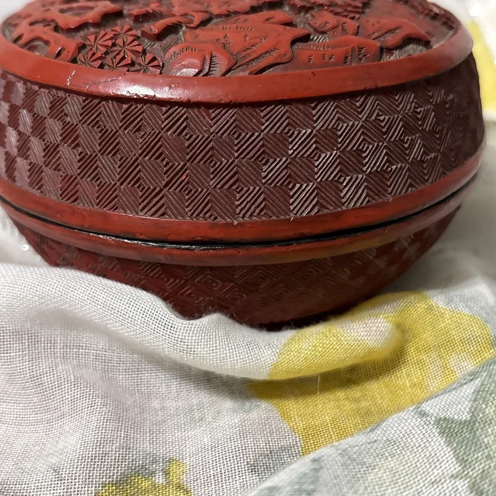 4.5 Old Chinese Handcarved Red lacquerware Character‎ Landscape jewelry box